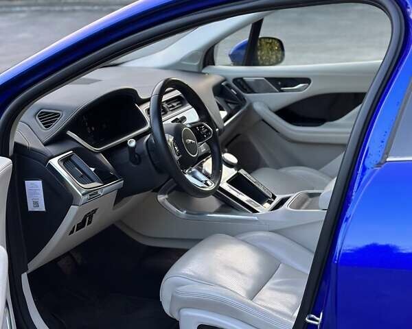 Синий Ягуар I-Pace, объемом двигателя 0 л и пробегом 81 тыс. км за 33790 $, фото 11 на Automoto.ua
