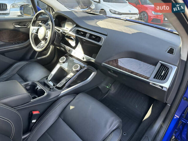 Синий Ягуар I-Pace, объемом двигателя 0 л и пробегом 31 тыс. км за 31500 $, фото 49 на Automoto.ua