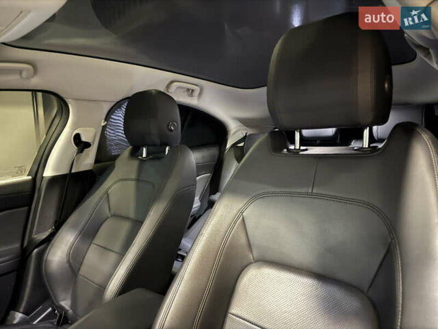 Синій Ягуар I-Pace, об'ємом двигуна 0 л та пробігом 114 тис. км за 30800 $, фото 23 на Automoto.ua