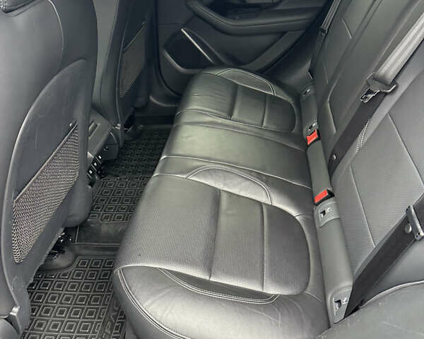 Синий Ягуар I-Pace, объемом двигателя 0 л и пробегом 87 тыс. км за 25000 $, фото 9 на Automoto.ua