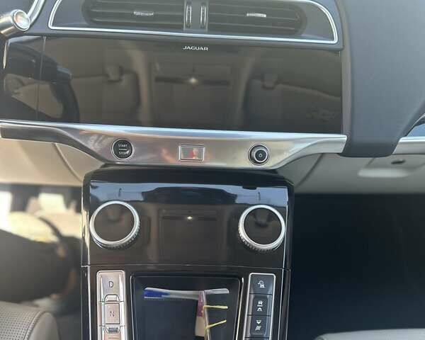 Синий Ягуар I-Pace, объемом двигателя 0 л и пробегом 71 тыс. км за 28500 $, фото 10 на Automoto.ua