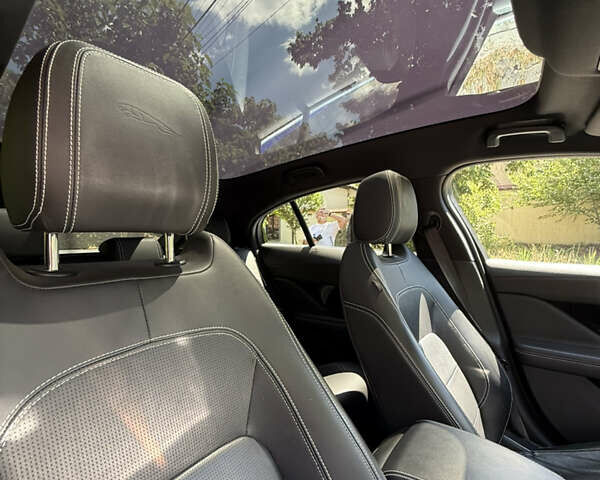 Синий Ягуар I-Pace, объемом двигателя 0 л и пробегом 147 тыс. км за 28500 $, фото 17 на Automoto.ua