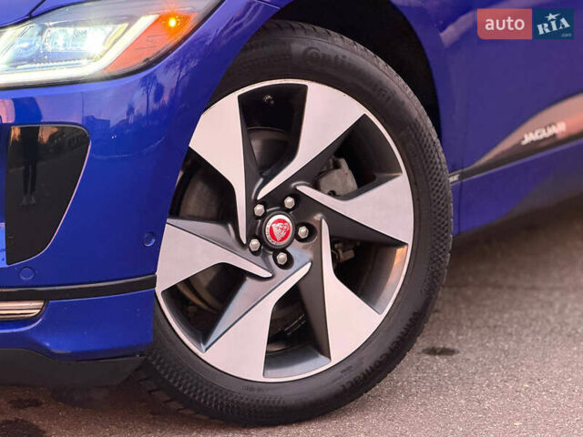 Синий Ягуар I-Pace, объемом двигателя 0 л и пробегом 70 тыс. км за 25400 $, фото 2 на Automoto.ua