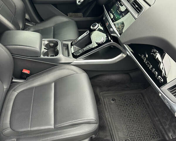 Синий Ягуар I-Pace, объемом двигателя 0 л и пробегом 87 тыс. км за 25000 $, фото 8 на Automoto.ua