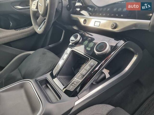 Синій Ягуар I-Pace, об'ємом двигуна 0 л та пробігом 67 тис. км за 24300 $, фото 5 на Automoto.ua