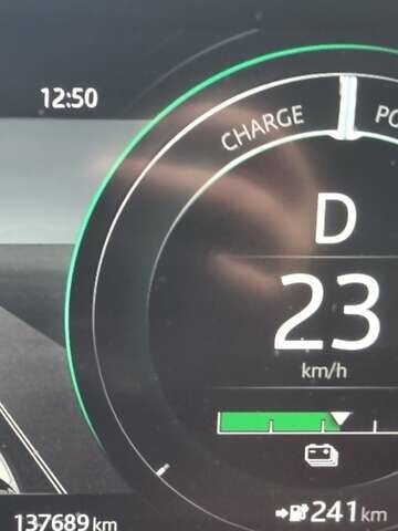 Синий Ягуар I-Pace, объемом двигателя 0 л и пробегом 137 тыс. км за 27500 $, фото 30 на Automoto.ua
