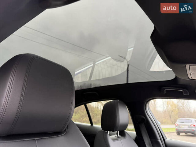 Синий Ягуар I-Pace, объемом двигателя 0 л и пробегом 77 тыс. км за 19900 $, фото 16 на Automoto.ua