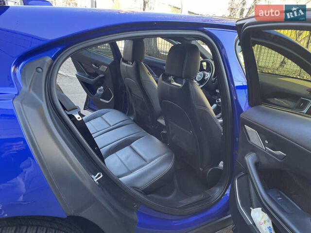 Синий Ягуар I-Pace, объемом двигателя 0 л и пробегом 95 тыс. км за 34900 $, фото 18 на Automoto.ua
