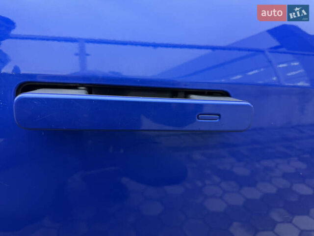 Синий Ягуар I-Pace, объемом двигателя 0 л и пробегом 77 тыс. км за 19900 $, фото 12 на Automoto.ua