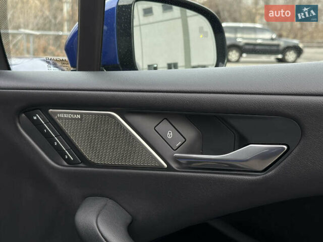 Синий Ягуар I-Pace, объемом двигателя 0 л и пробегом 124 тыс. км за 22499 $, фото 58 на Automoto.ua
