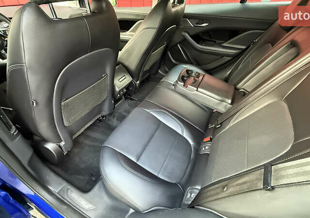 Синий Ягуар I-Pace, объемом двигателя 0 л и пробегом 107 тыс. км за 23500 $, фото 45 на Automoto.ua