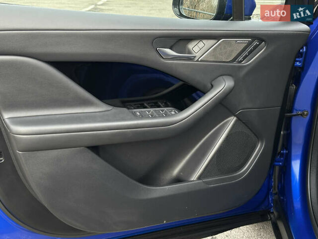 Синий Ягуар I-Pace, объемом двигателя 0 л и пробегом 124 тыс. км за 22499 $, фото 34 на Automoto.ua