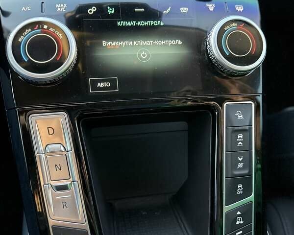 Синий Ягуар I-Pace, объемом двигателя 0 л и пробегом 30 тыс. км за 29700 $, фото 37 на Automoto.ua