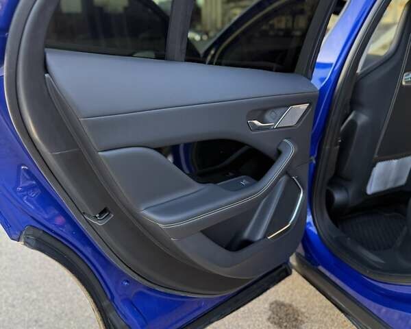 Синий Ягуар I-Pace, объемом двигателя 0 л и пробегом 30 тыс. км за 29700 $, фото 12 на Automoto.ua