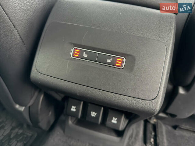 Синий Ягуар I-Pace, объемом двигателя 0 л и пробегом 77 тыс. км за 19900 $, фото 18 на Automoto.ua