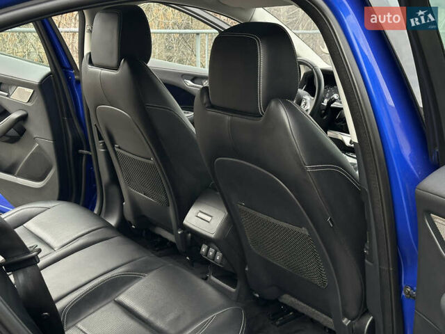 Синий Ягуар I-Pace, объемом двигателя 0 л и пробегом 124 тыс. км за 22499 $, фото 78 на Automoto.ua