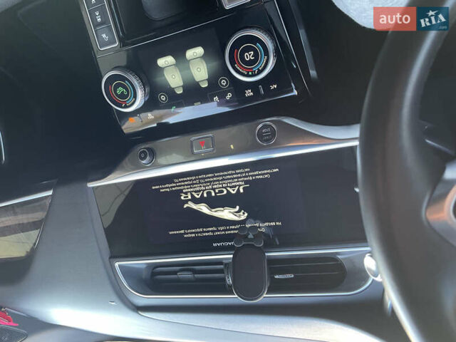 Синий Ягуар I-Pace, объемом двигателя 0 л и пробегом 95 тыс. км за 34900 $, фото 32 на Automoto.ua