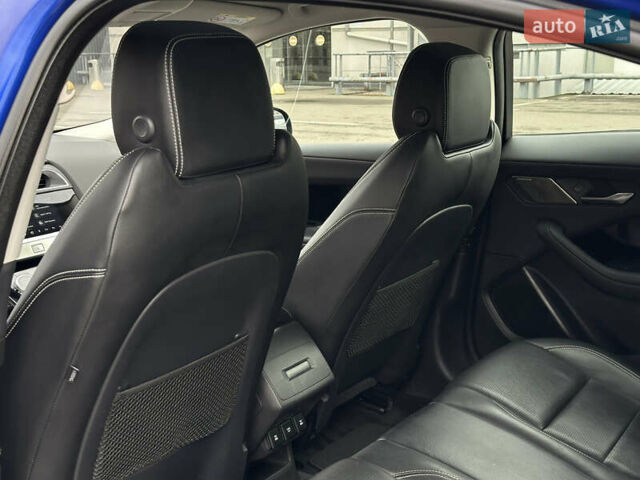 Синий Ягуар I-Pace, объемом двигателя 0 л и пробегом 124 тыс. км за 22499 $, фото 73 на Automoto.ua