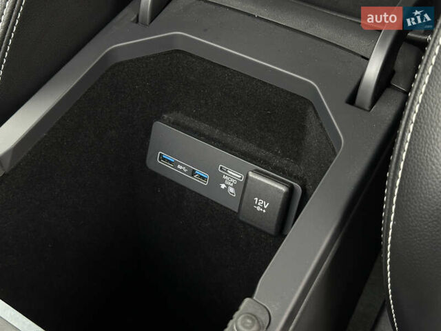 Синий Ягуар I-Pace, объемом двигателя 0 л и пробегом 124 тыс. км за 22499 $, фото 69 на Automoto.ua