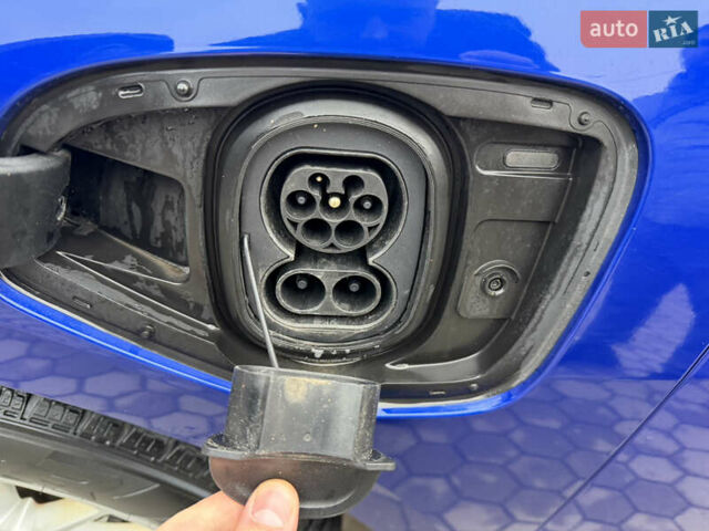 Синий Ягуар I-Pace, объемом двигателя 0 л и пробегом 77 тыс. км за 19900 $, фото 13 на Automoto.ua