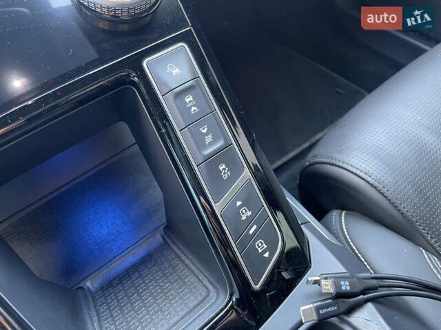 Синий Ягуар I-Pace, объемом двигателя 0 л и пробегом 95 тыс. км за 34900 $, фото 37 на Automoto.ua