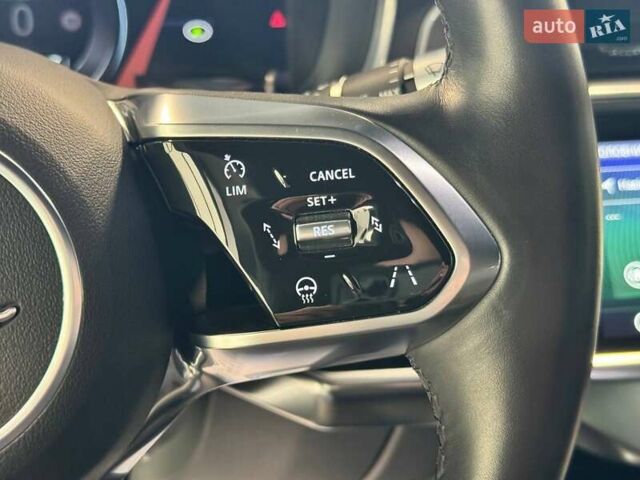 Синий Ягуар I-Pace, объемом двигателя 0 л и пробегом 68 тыс. км за 31900 $, фото 25 на Automoto.ua