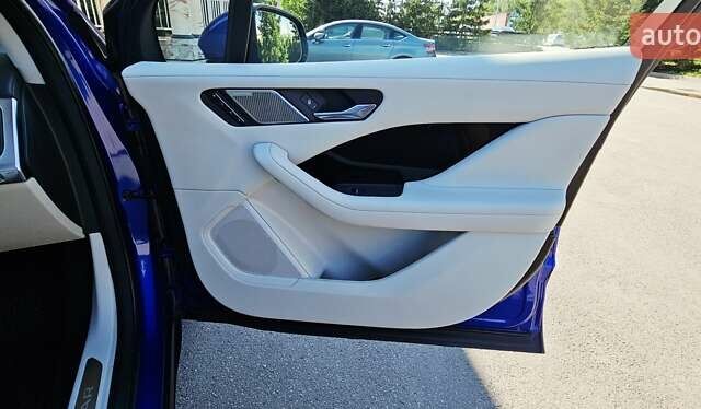 Синий Ягуар I-Pace, объемом двигателя 0 л и пробегом 121 тыс. км за 24999 $, фото 91 на Automoto.ua