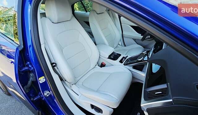Синий Ягуар I-Pace, объемом двигателя 0 л и пробегом 121 тыс. км за 24999 $, фото 85 на Automoto.ua