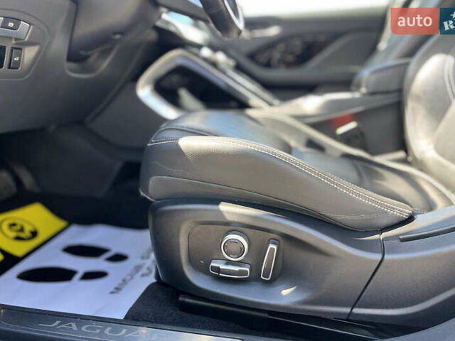 Синий Ягуар I-Pace, объемом двигателя 0 л и пробегом 75 тыс. км за 25990 $, фото 17 на Automoto.ua
