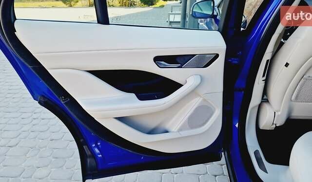 Синий Ягуар I-Pace, объемом двигателя 0 л и пробегом 99 тыс. км за 24999 $, фото 59 на Automoto.ua