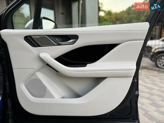 Синий Ягуар I-Pace, объемом двигателя 0 л и пробегом 190 тыс. км за 23500 $, фото 48 на Automoto.ua