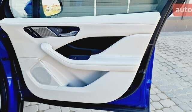 Синий Ягуар I-Pace, объемом двигателя 0 л и пробегом 99 тыс. км за 24999 $, фото 72 на Automoto.ua