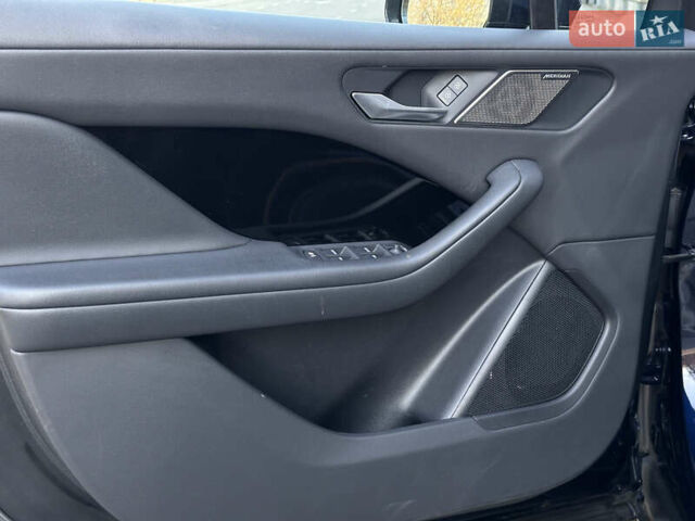 Синий Ягуар I-Pace, объемом двигателя 0 л и пробегом 117 тыс. км за 23500 $, фото 29 на Automoto.ua