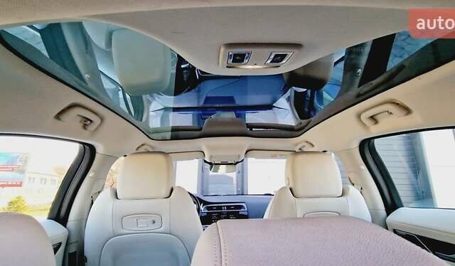 Синий Ягуар I-Pace, объемом двигателя 0 л и пробегом 99 тыс. км за 24999 $, фото 81 на Automoto.ua