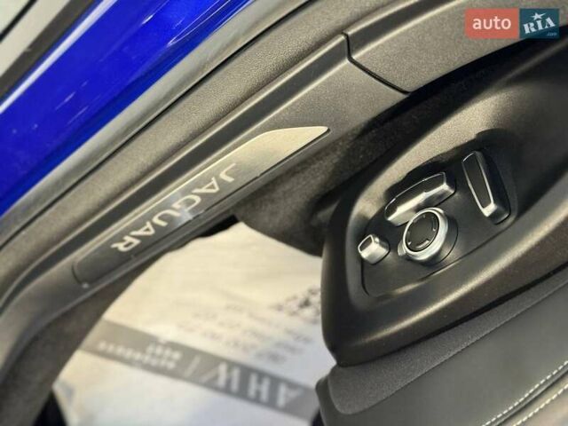 Синий Ягуар I-Pace, объемом двигателя 0 л и пробегом 68 тыс. км за 31900 $, фото 36 на Automoto.ua