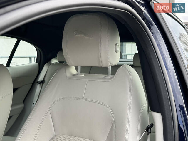 Синий Ягуар I-Pace, объемом двигателя 0 л и пробегом 107 тыс. км за 26500 $, фото 57 на Automoto.ua