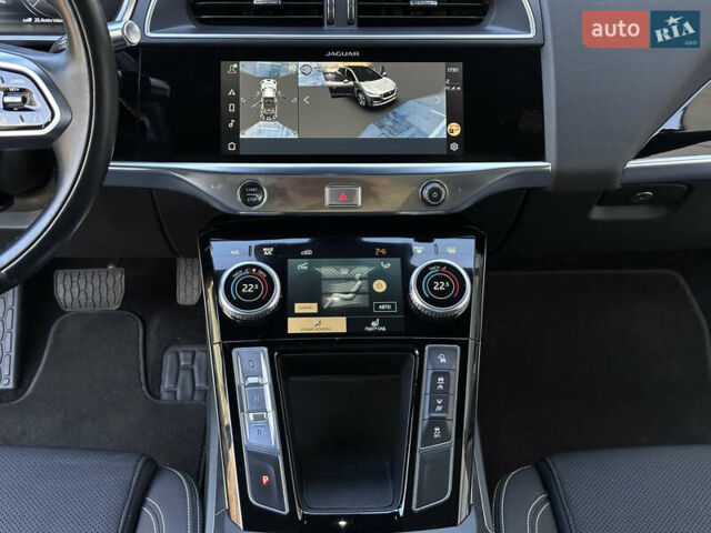 Синий Ягуар I-Pace, объемом двигателя 0 л и пробегом 117 тыс. км за 23500 $, фото 62 на Automoto.ua