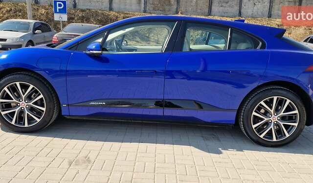 Синий Ягуар I-Pace, объемом двигателя 0 л и пробегом 99 тыс. км за 24999 $, фото 24 на Automoto.ua