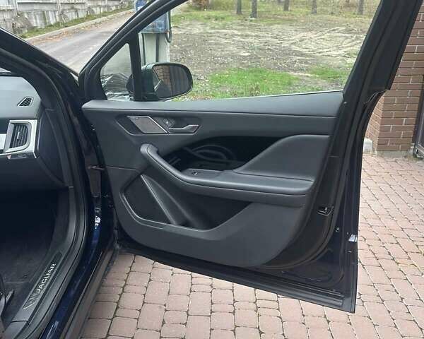 Синий Ягуар I-Pace, объемом двигателя 0 л и пробегом 92 тыс. км за 27299 $, фото 27 на Automoto.ua