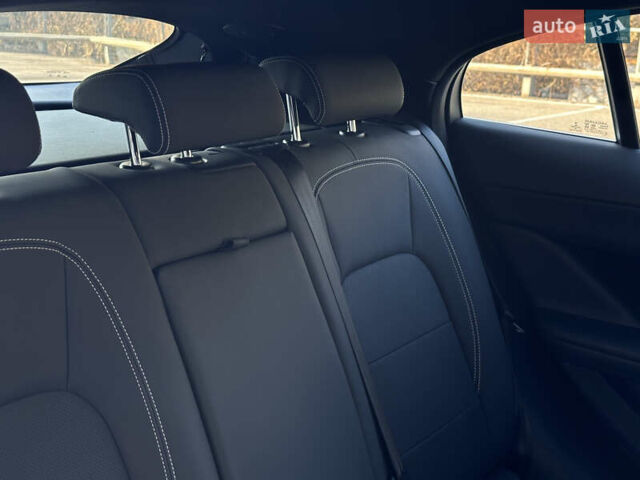 Синий Ягуар I-Pace, объемом двигателя 0 л и пробегом 117 тыс. км за 23500 $, фото 73 на Automoto.ua