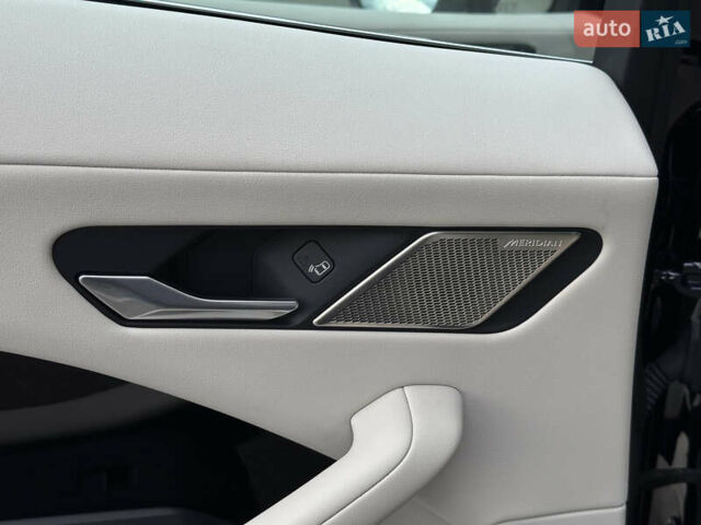 Синий Ягуар I-Pace, объемом двигателя 0 л и пробегом 107 тыс. км за 26500 $, фото 66 на Automoto.ua
