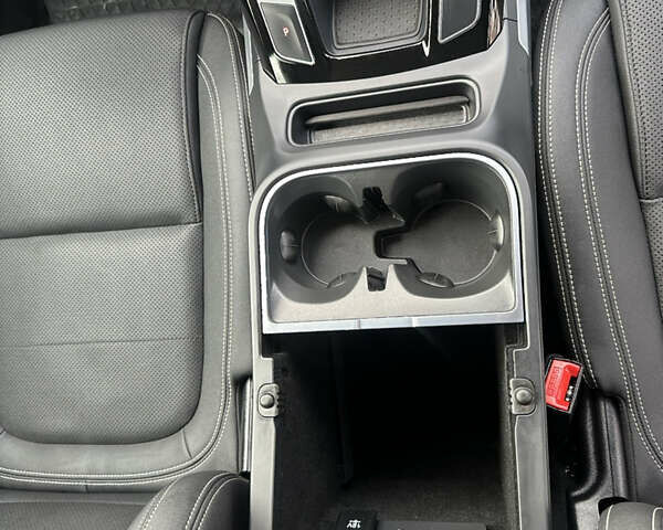 Синій Ягуар I-Pace, об'ємом двигуна 0 л та пробігом 118 тис. км за 24674 $, фото 37 на Automoto.ua