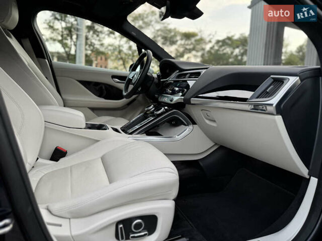 Синий Ягуар I-Pace, объемом двигателя 0 л и пробегом 190 тыс. км за 23500 $, фото 51 на Automoto.ua