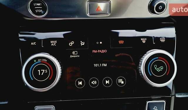 Синий Ягуар I-Pace, объемом двигателя 0 л и пробегом 99 тыс. км за 24999 $, фото 103 на Automoto.ua
