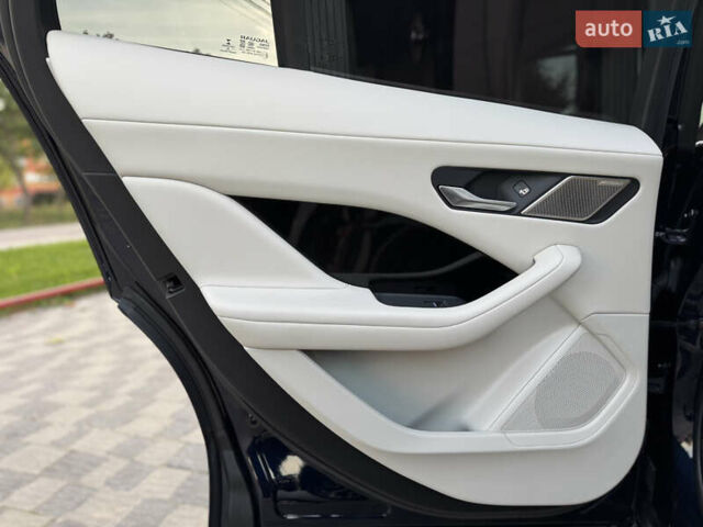 Синий Ягуар I-Pace, объемом двигателя 0 л и пробегом 190 тыс. км за 23500 $, фото 47 на Automoto.ua