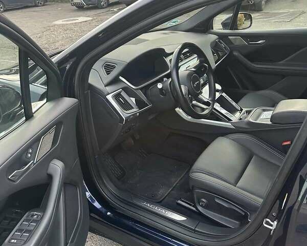 Синий Ягуар I-Pace, объемом двигателя 0 л и пробегом 92 тыс. км за 27299 $, фото 9 на Automoto.ua
