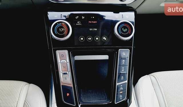 Синий Ягуар I-Pace, объемом двигателя 0 л и пробегом 99 тыс. км за 24999 $, фото 93 на Automoto.ua