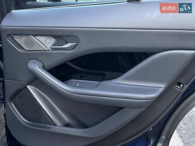 Синий Ягуар I-Pace, объемом двигателя 0 л и пробегом 117 тыс. км за 23500 $, фото 70 на Automoto.ua