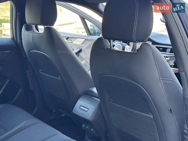 Синий Ягуар I-Pace, объемом двигателя 0 л и пробегом 117 тыс. км за 23500 $, фото 69 на Automoto.ua