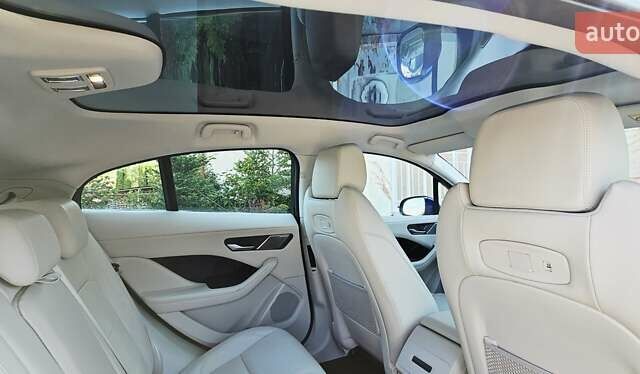 Синий Ягуар I-Pace, объемом двигателя 0 л и пробегом 121 тыс. км за 24999 $, фото 94 на Automoto.ua